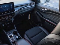 2026 Ford Escape ST-Line | AWD | 1.5L | TECH PKG 1 | NAV | HTD STR