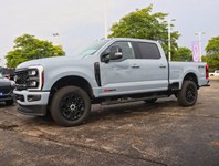2027 Ford Super Duty F-250 SRW LARIAT | 4X4 | 6.7L | BLK PKG | ROOF | TLGT STEP