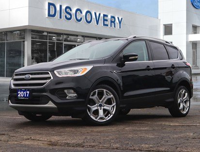 2017 Ford Escape Titanium | 2.0L | ROOF | NAV | BLIS | 19s