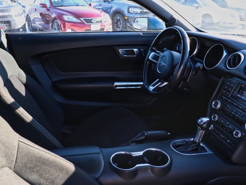 2018 Ford Mustang Ecoboost | 2.3L | 10-SPD AUTO | REARVIEW CAM |17s
