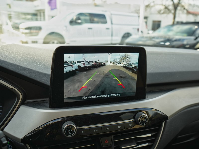 2021 Ford Escape SE | AWD | NAV | ADPTV CRUISE | BLIS | HTD SEATS