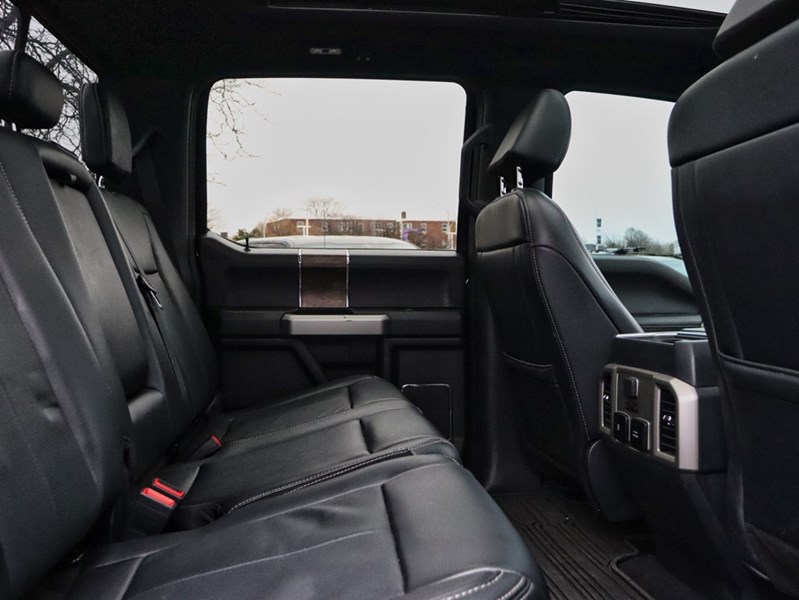 2022 Ford F-250 LARIAT | 4X4 | 7.3L | BLK PK | ROOF | FX4 | 20s