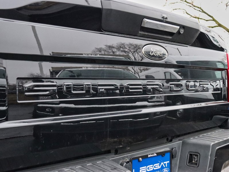 2022 Ford F-250 LARIAT | 4X4 | 7.3L | BLK PK | ROOF | FX4 | 20s
