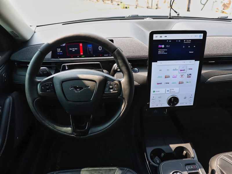 2022 Ford Mustang Mach-E Premium | RWD | EXT BATT | 360 | GLASS ROOF | NAV