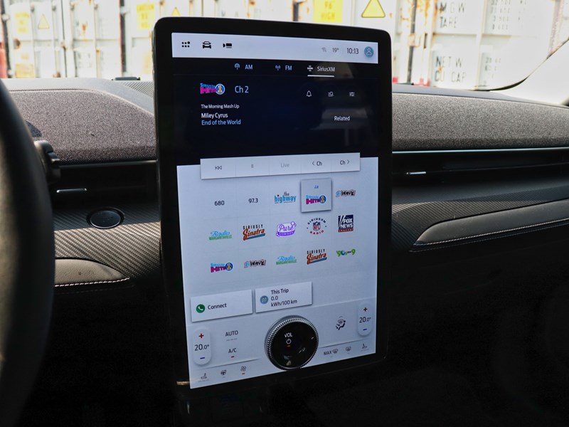 2022 Ford Mustang Mach-E Premium | RWD | EXT BATT | 360 | GLASS ROOF | NAV