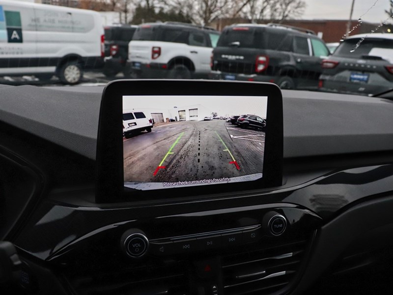 2024 Ford Escape ST-Line | AWD | 1.5L | HTD STR WHL | BLIS | LEDs