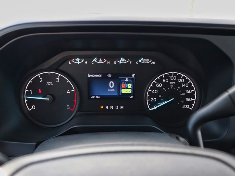 2024 FORD SUPER DUTY F-550 DRW XL 4WD Crew Cab 203