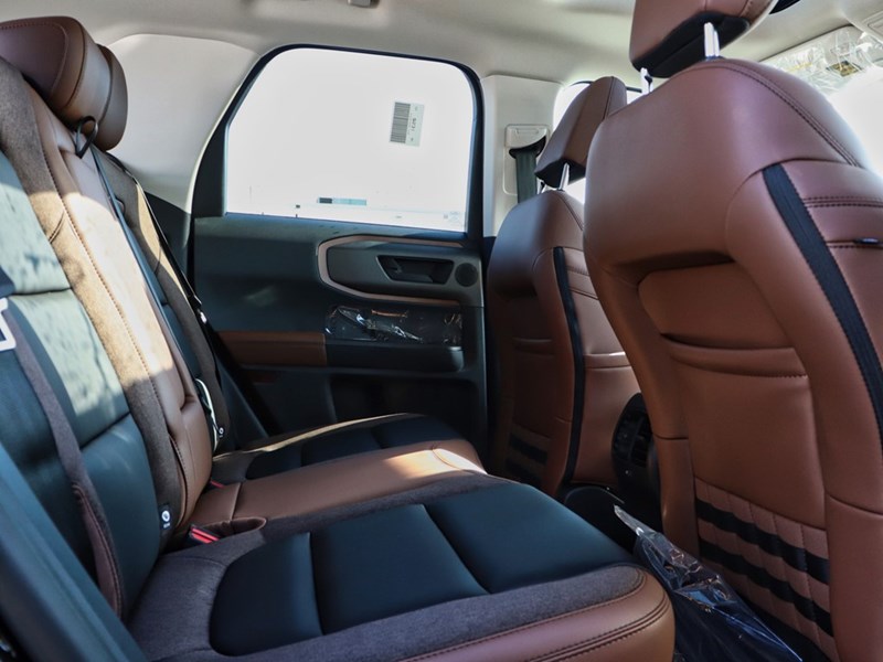 2025 Ford Bronco Sport Outer Banks | 4x4 | 1.5L | TECK PKG | ROOF | LED