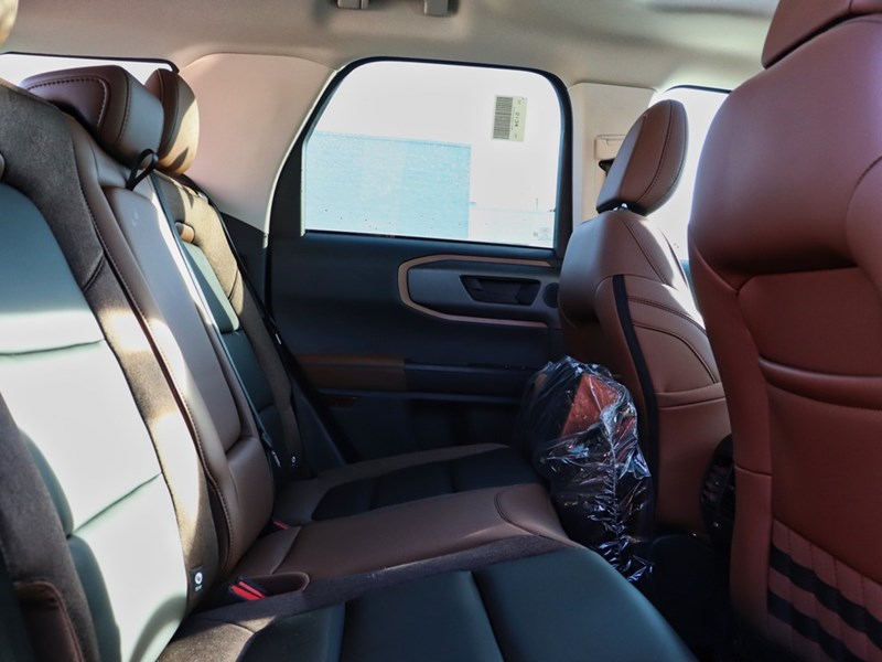 2025 Ford Bronco Sport Outer Banks | 4x4 | 1.5L | TECH PKG | ROOF | RUBB