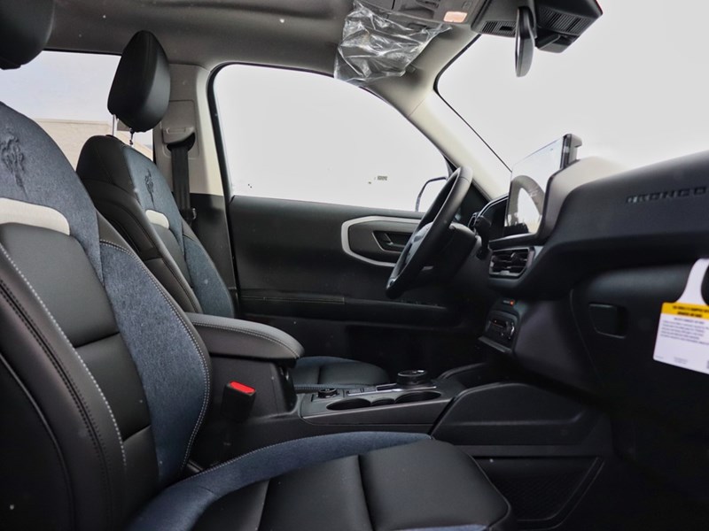 2025 Ford Bronco Sport Outer Banks | 4X4 | 1.5L | TECH PKG | ROOF | BLIS