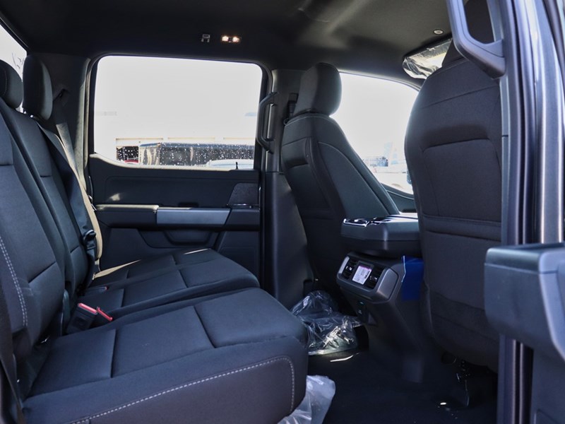 2025 Ford F-150 XLT | 4X4 | 3.5L | 302A | BLK PK | FX4 | BED UTL