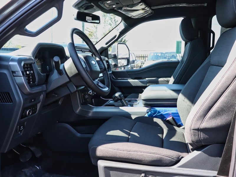 2025 Ford F-150 XLT | 4X4 | 3.5L | 302A | BLK PK | FX4 | BED UTL