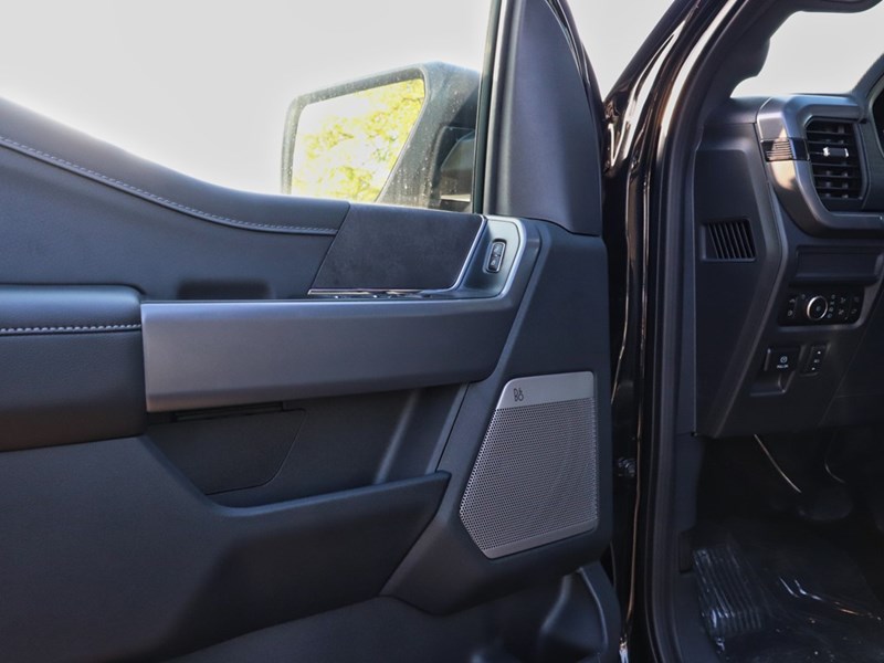 2025 Ford F-150 XLT | 4X4 | HYBRID | 303A | BLK PK PLUS | 20s