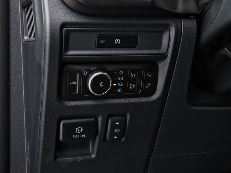 2025 Ford F-150 LARIAT | 4X4 | 3.5L | 501A | BLK PKG | TOW/HAUL