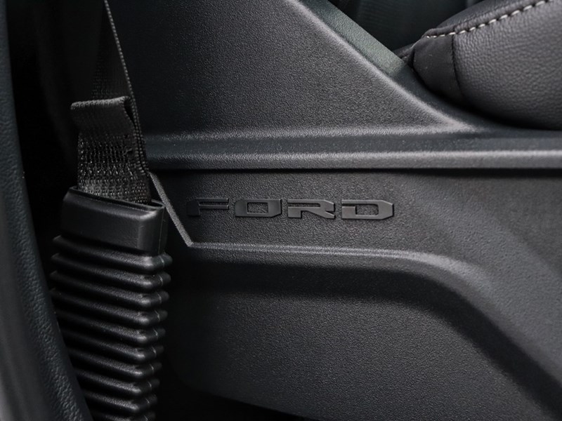 2025 Ford F-150 LARIAT | 4X4 | 3.5L | 501A | BLK PKG | TOW/HAUL