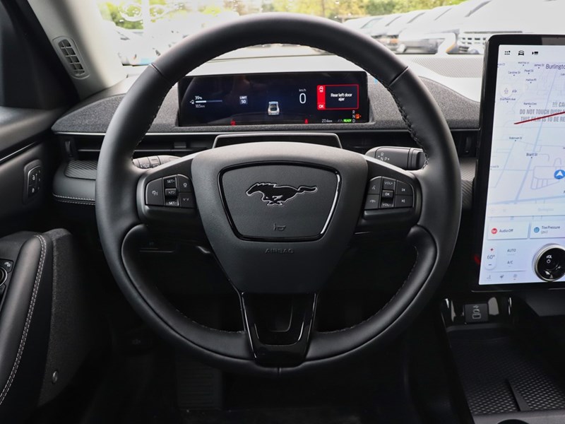 2025 Ford Mustang Mach-E Premium | AWD | EXT BAT | GLASS ROOF | MB PWR CORD