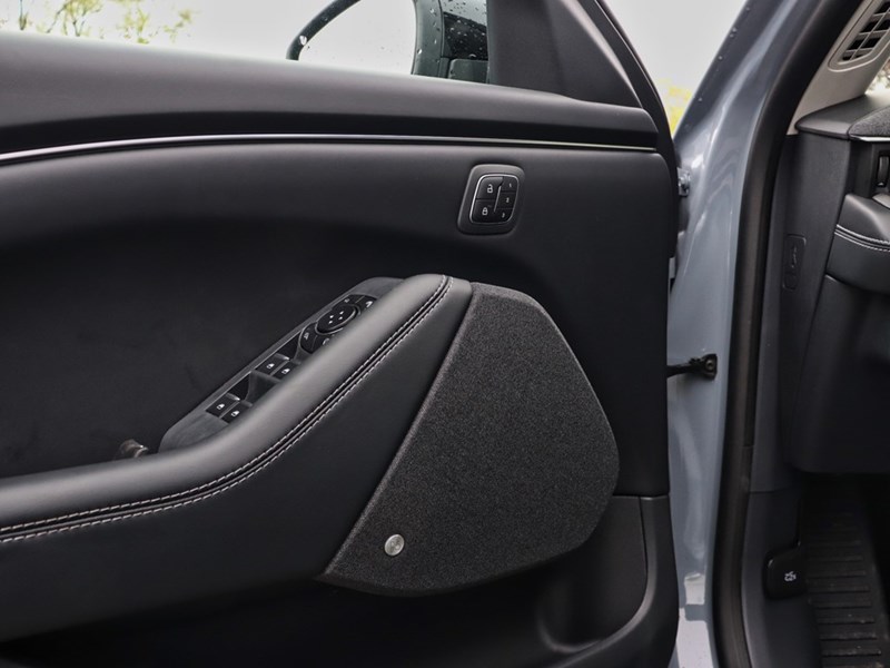 2025 Ford Mustang Mach-E Premium | AWD | EXT BAT | GLASS ROOF | MB PWR CORD