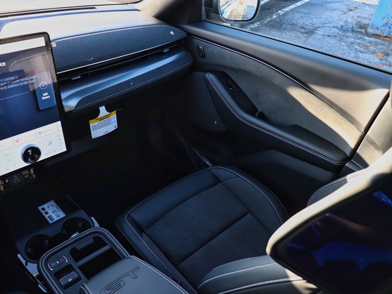 2025 Ford Mustang Mach-E GT | AWD | EXT BATT | GLASS ROOF | INT PROT PKG