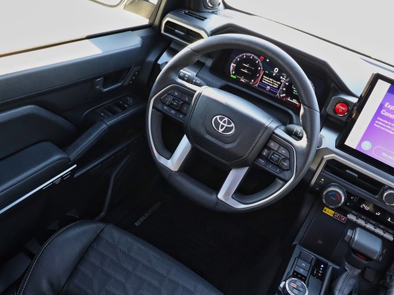 2025 Kia Carnival HEV Hybrid | 4WD | ROOF | LEATHER | JBL | ADPTV CRUISE