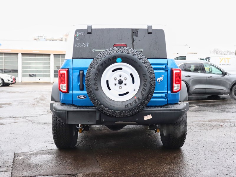 2026 Ford Bronco Heritage Edition | 4X4 | 2.7L | 10-SPD AUTO