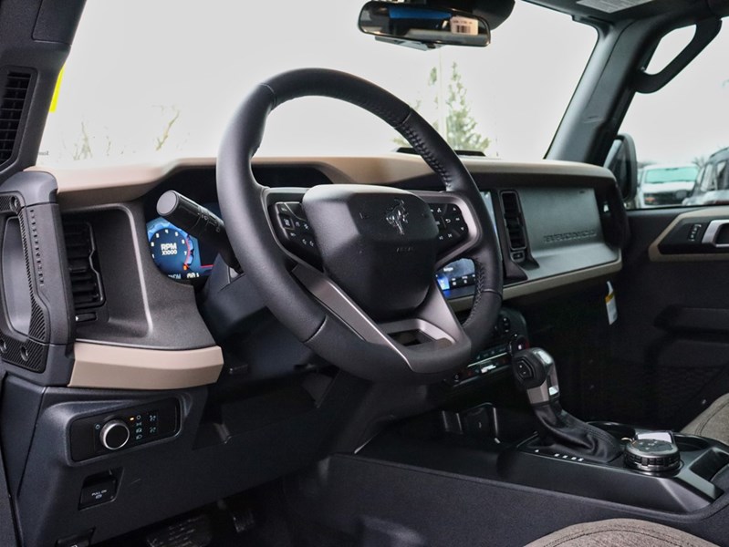 2026 Ford Bronco Big Bend | 4X4 | 2.3L | HARD TOP | BLK PK | 17s