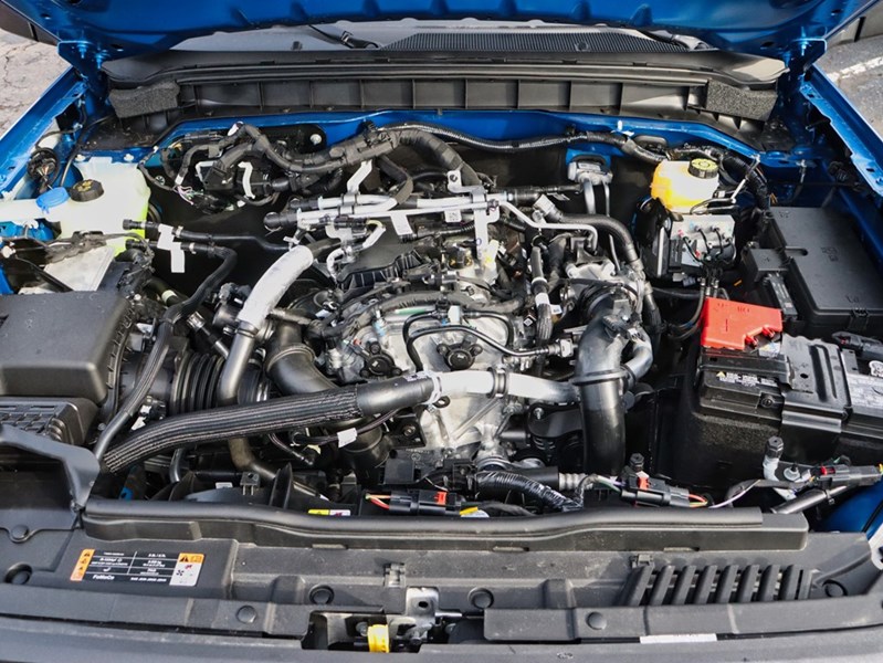 2026 Ford Bronco Base | 4X4 | 2.3L | 10-SPD AUTO