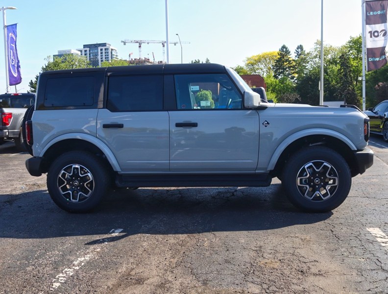 2026 Ford Bronco Outer Banks | 4X4 | 2.3L | LUX PKG | HARD TOP