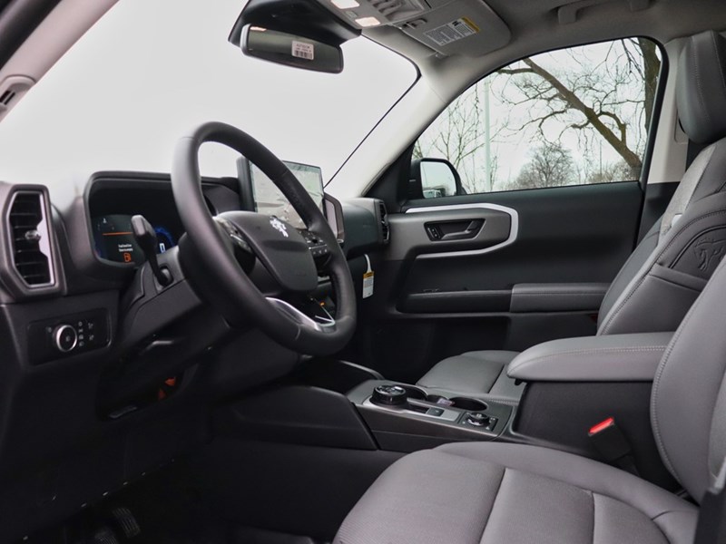 2026 Ford Bronco Sport Badlands | 4X4 | 2.0L | TECH | ROOF | CRGO MGMNT