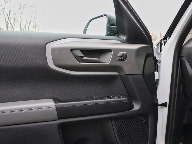 2026 Ford Bronco Sport Badlands | 4X4 | 2.0L | TECH | ROOF | CRGO MGMT