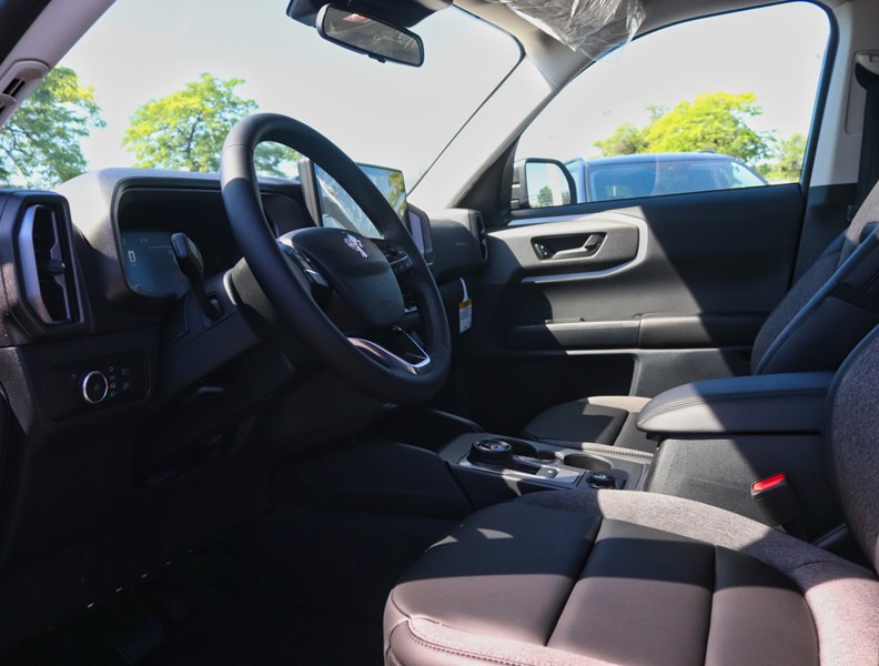 2026 Ford Bronco Sport Big Bend | 4X4 | 1.5L | BLK PKG | ROOF | CONV PKG