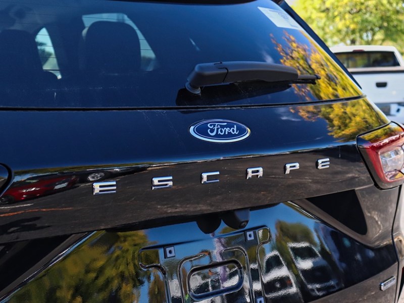 2026 Ford Escape PHEV | HYRBID | ROOF | HTD SEATS | ADPTV CRUISE