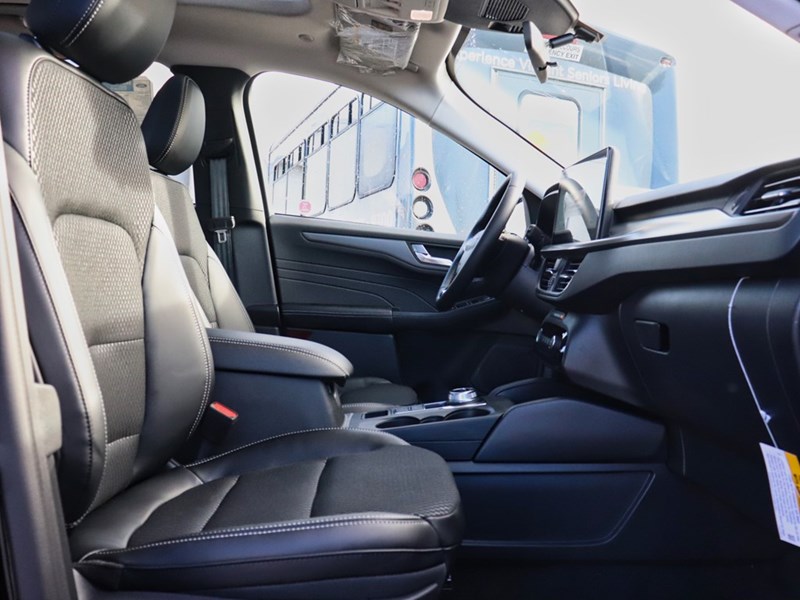 2026 Ford Escape PHEV | HYBRID | ROOF | ADPTV CRUISE | HTD STR WHL