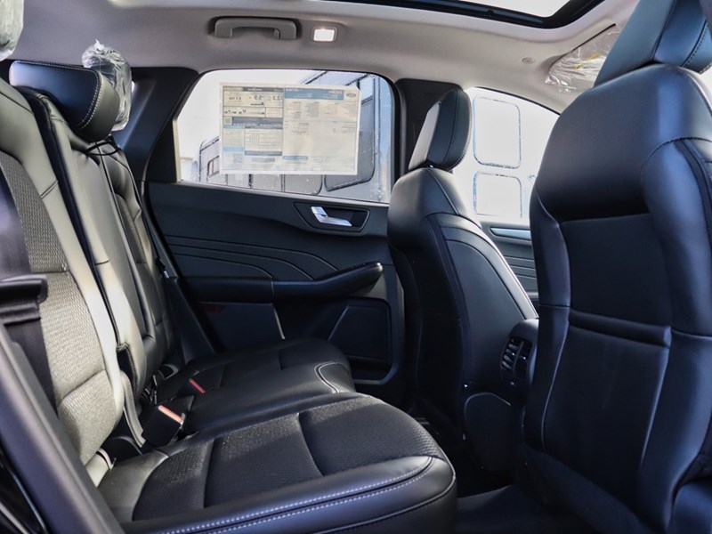 2026 Ford Escape PHEV | HYBRID | ROOF | ADPTV CRUISE | HTD STR WHL