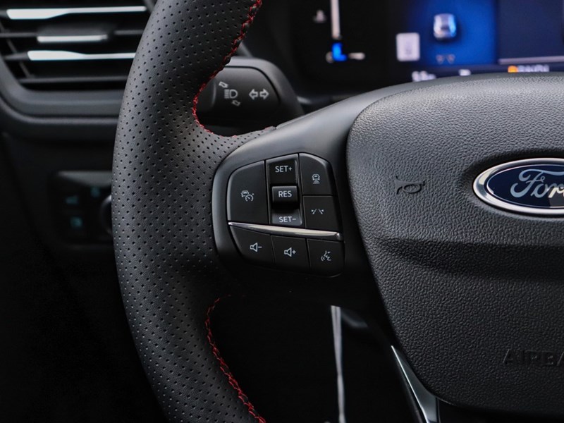 2026 Ford Escape ST-Line | AWD | HYBRID | ROOF | TECH PK 1 | NAV