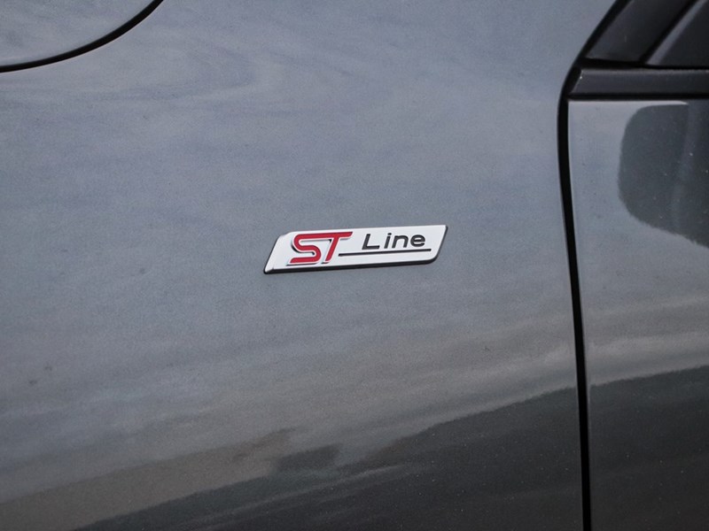 2026 Ford Escape ST-Line | AWD | HYBRID | ROOF | TECH PK 1 | NAV