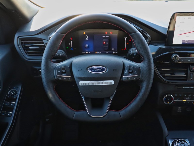 2026 Ford Escape ST-Line | AWD | 1.5L | HTD STR WHL | BLIS | LED