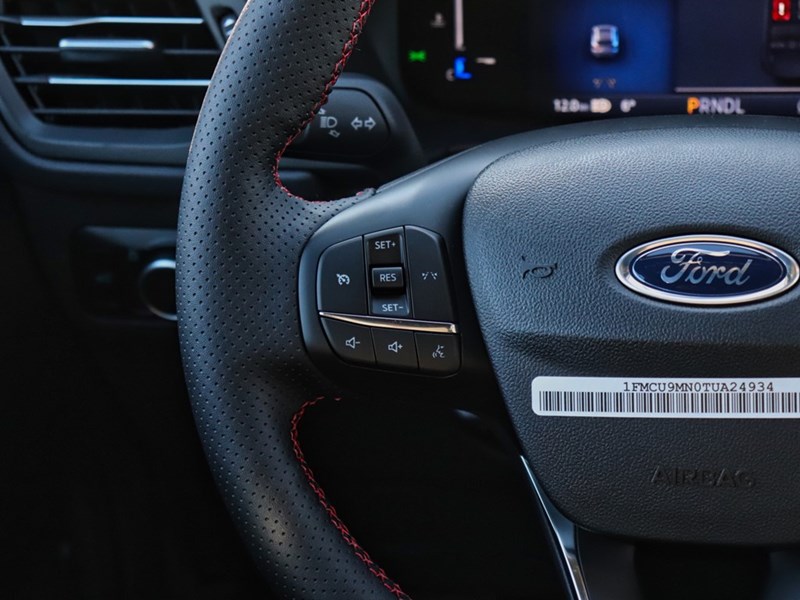 2026 Ford Escape ST-Line | AWD | 1.5L | HTD STR WHL | BLIS | LED