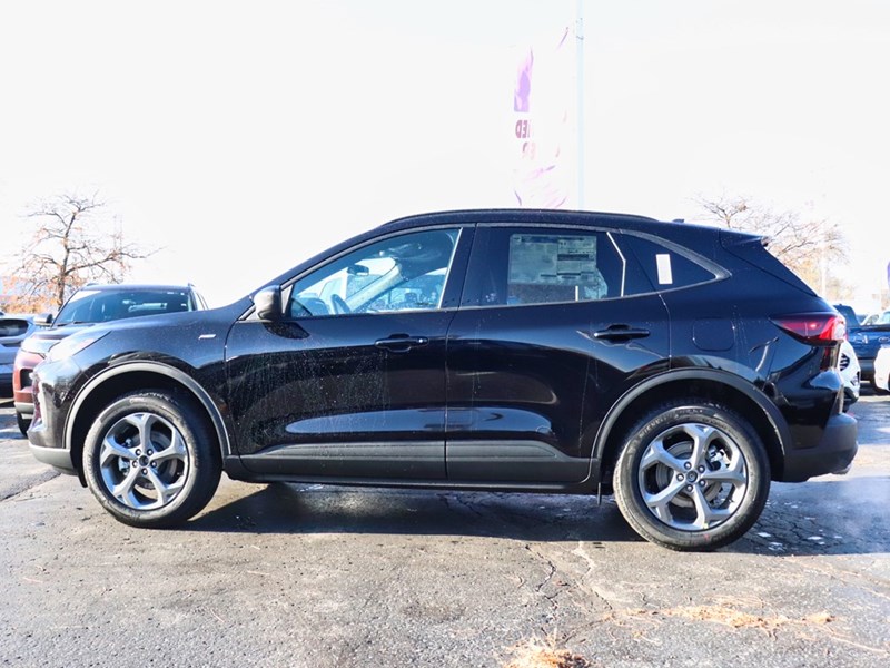 2026 Ford Escape ST-Line | AWD | 1.5L | HTD STR WHL | BLIS | LED