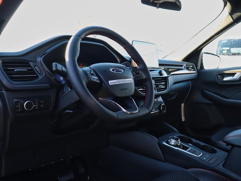 2026 Ford Escape ST-Line | AWD | 1.5L | HTD STR WHL | BLIS | LED