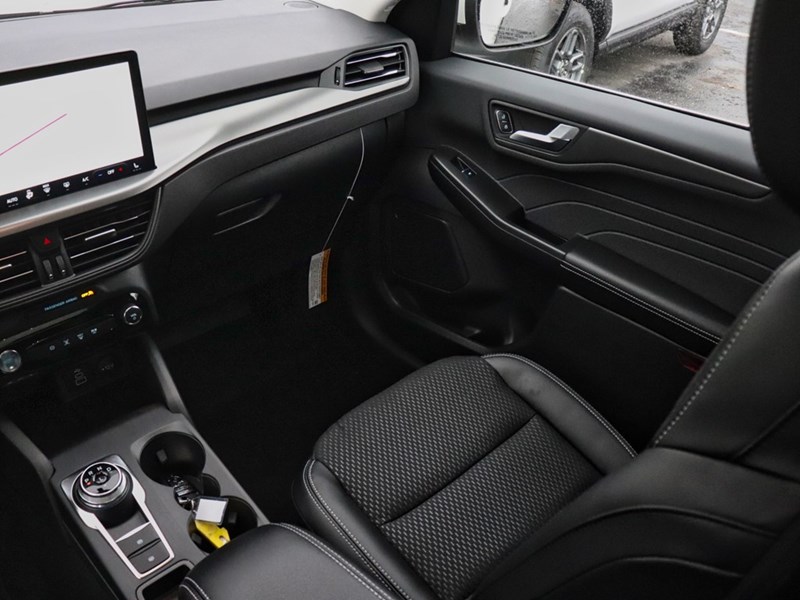 2026 Ford Escape PHEV | HYBRID | ROOF | HTD STR WHL | ADPTV CRUISE