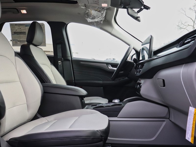 2026 Ford Escape PHEV | PLUG-IN HYRBID | ADPTV CRUISE | ROOF | TOW