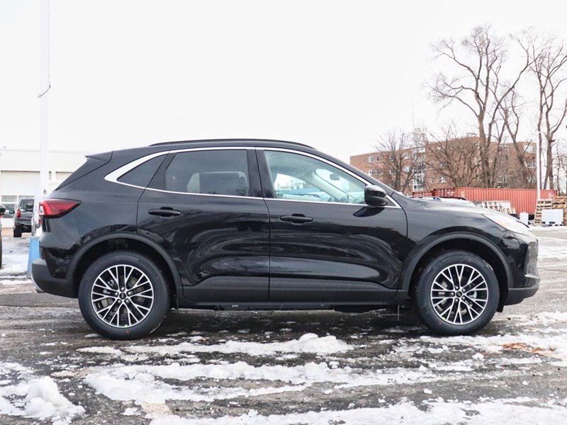 2026 Ford Escape PHEV | PLUG-IN HYRBID | ADPTV CRUISE | ROOF | TOW