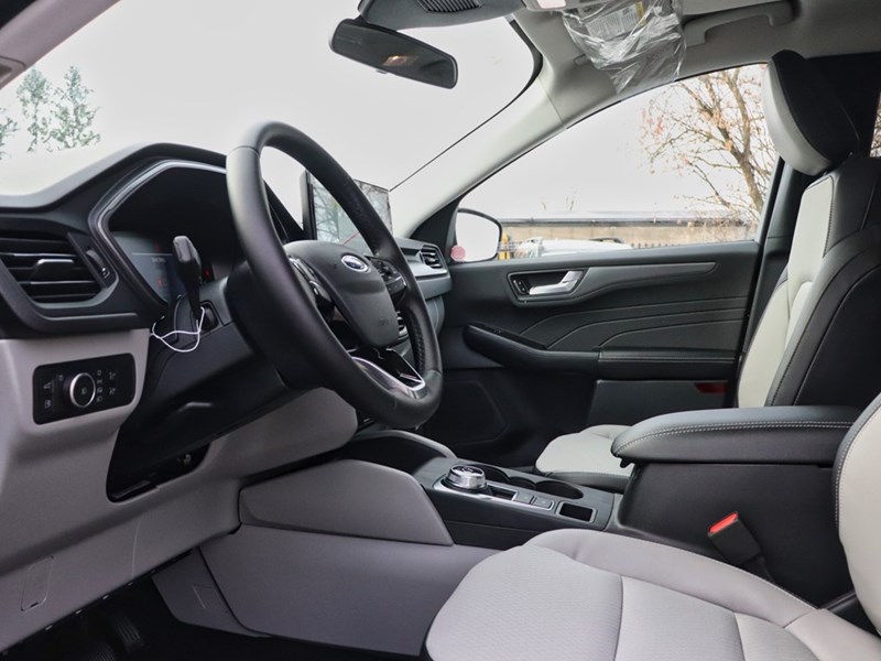 2026 Ford Escape PHEV | PLUG-IN HYRBID | ADPTV CRUISE | ROOF | TOW