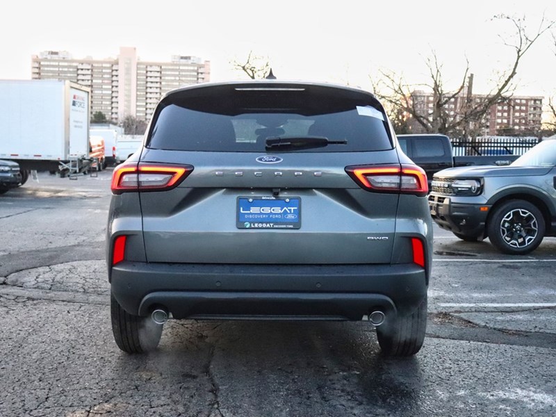 2026 Ford Escape ST-Line | AWD | 1.5L | TECH PKG 1 | NAV | HTD STR