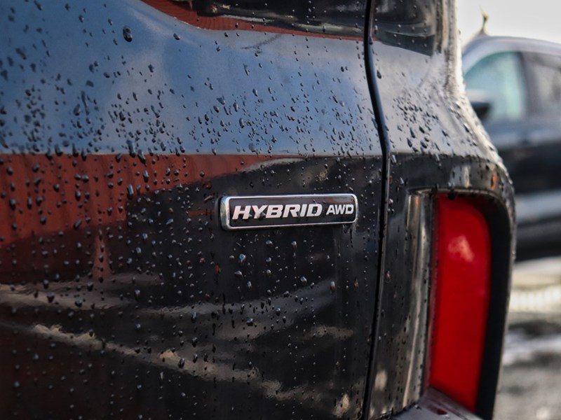 2026 Ford Escape ST-Line | AWD | HYBRID | TECH PK 1 | NAV | ADP CRU