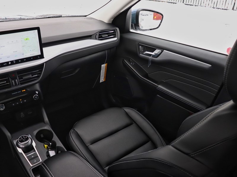 2026 Ford Escape Platinum | AWD | 2.0L | ROOF | TOW | ADP CRU | 19s