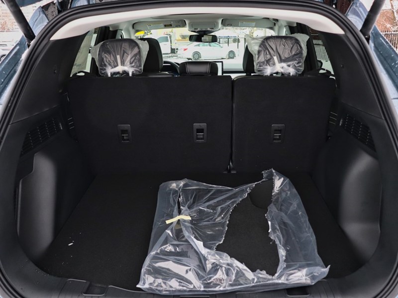 2026 Ford Escape Platinum | AWD | 2.0L | ROOF | TOW | ADP CRU | 19s