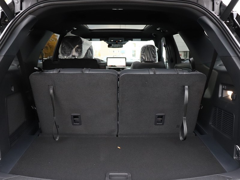 2026 Ford Explorer ST-Line | 4WD | ROOF | PREM PKG | STREET PK | 21s