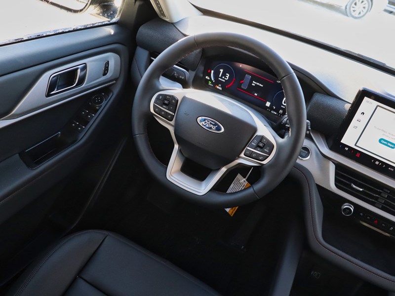 2026 Ford Explorer Active | 4WD | ACTV COMF | ROOF | PREM 20s