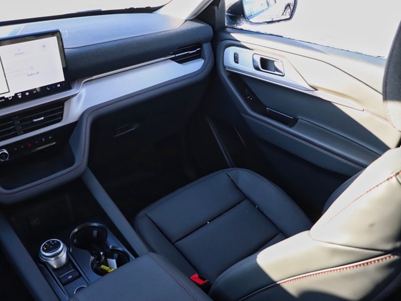 2026 Ford Explorer Active | 4WD | ACTV COMF | ROOF | PREM 20s